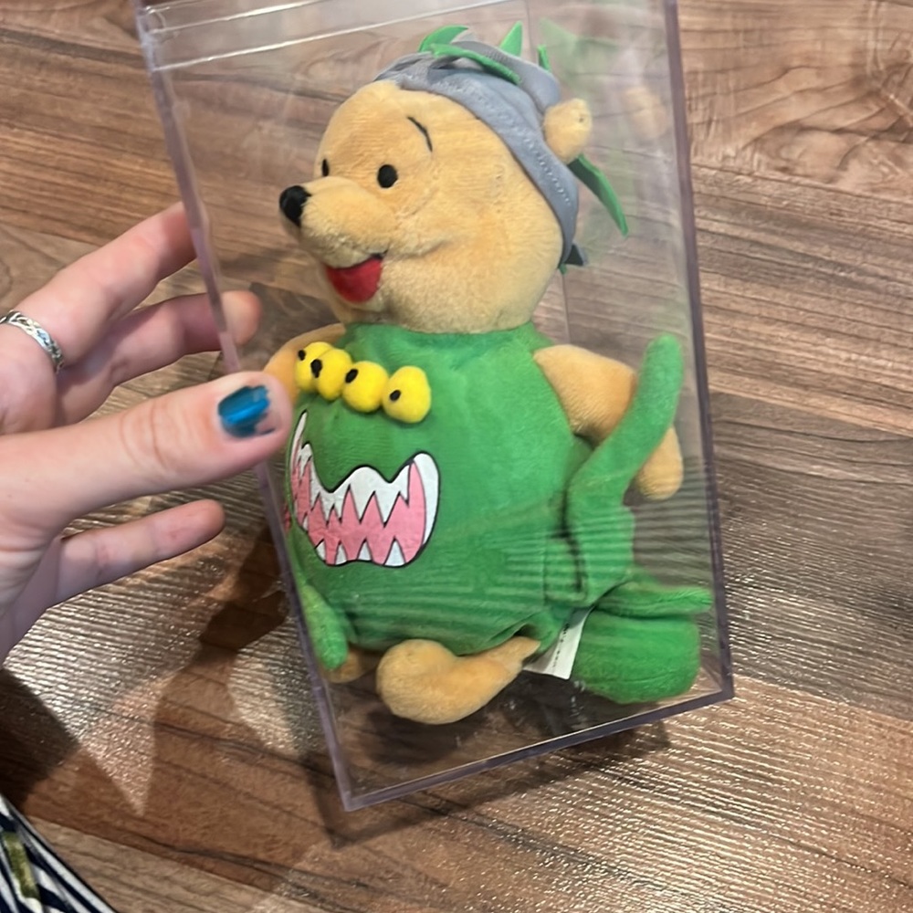 Vintage Disney Store Winnie The Pooh Plush Green 4 eyed Monster Halloween Toy - Picture 2 of 4